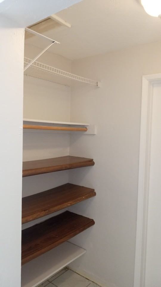 8plex Hollywood - Photo 7 of 8