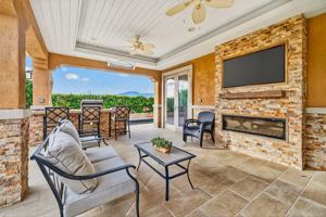 featured image of 81543 Avenida Celaya