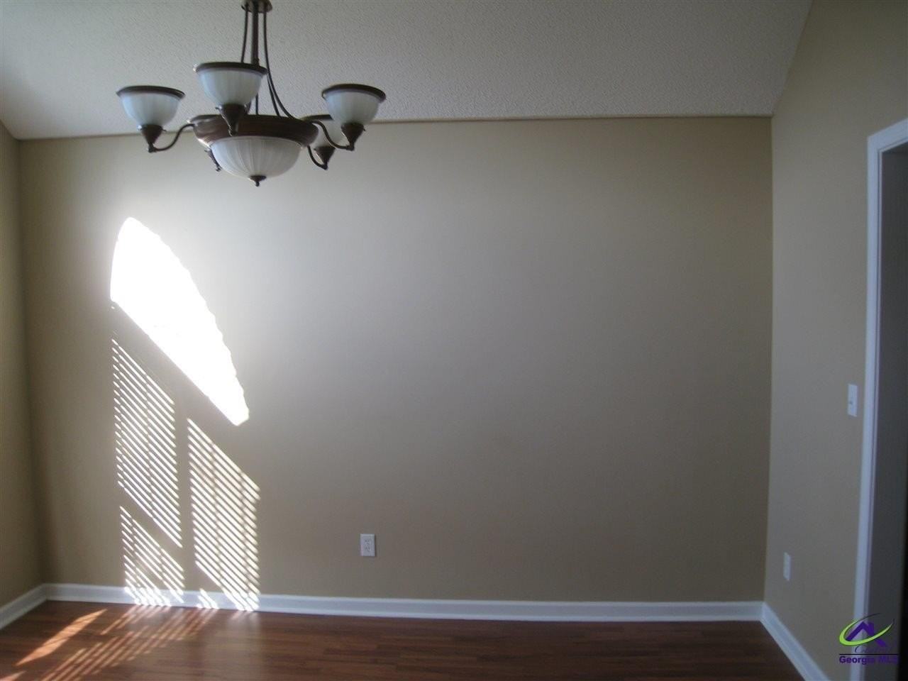 101 Trevore Ct - Photo 4 of 10