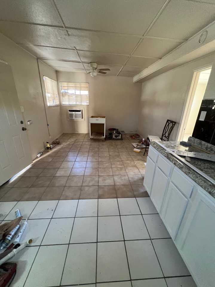 650 West Buena Vista Street - Photo 2 of 6