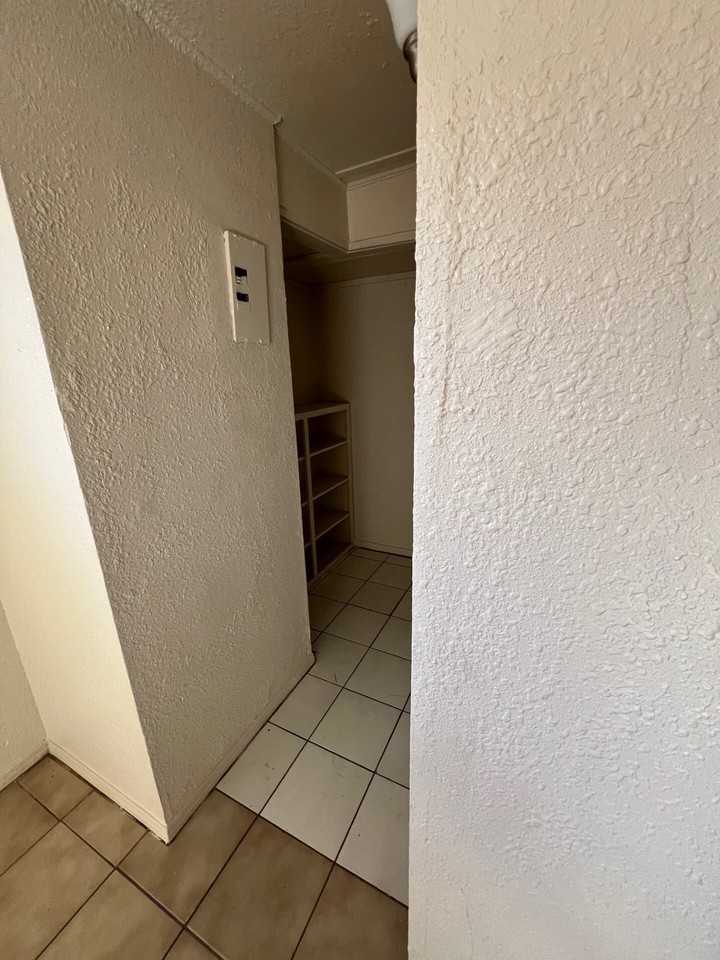 650 West Buena Vista Street - Photo 4 of 6