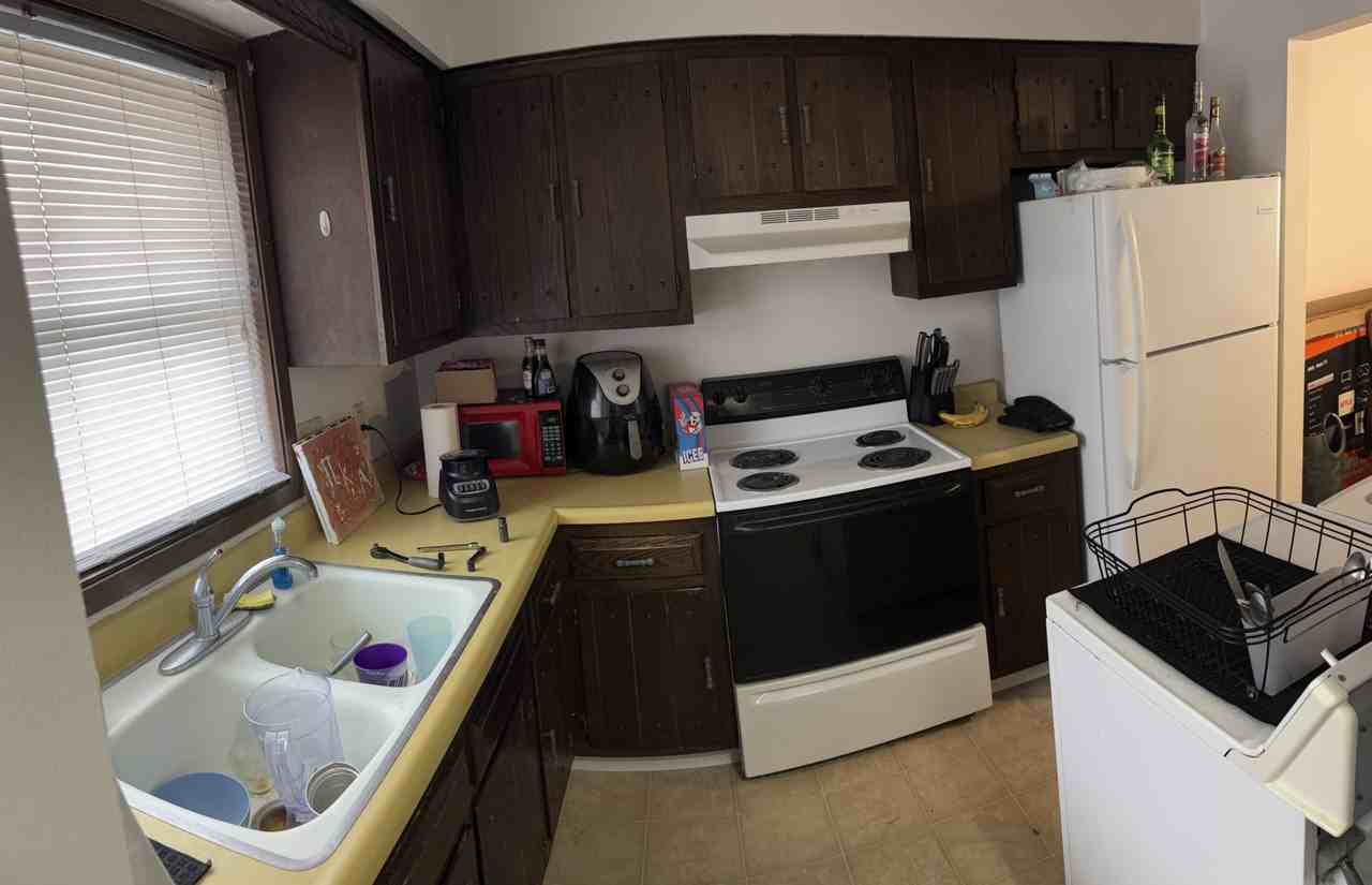 University Ave 6424 - Photo 2 of 9