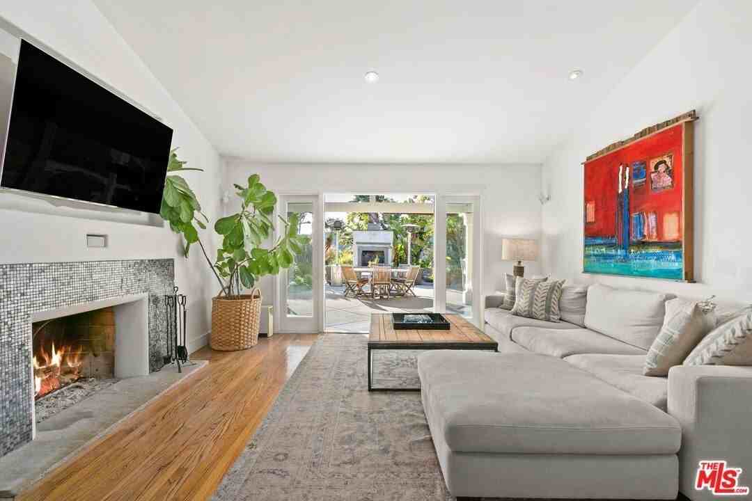 843 Enchanted Way - Photo 7 of 32