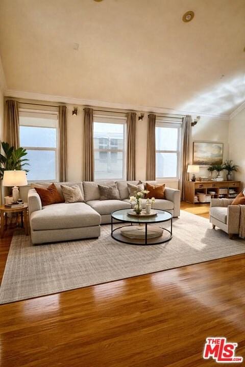 825 12th St Apt 2 #2 - Photo 2 of 9