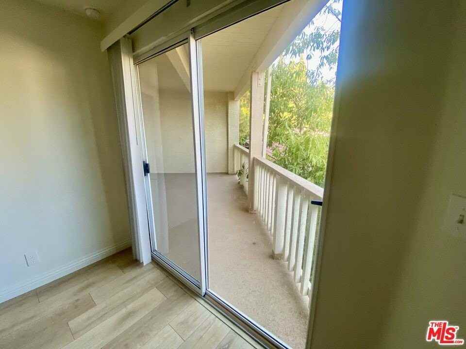 675 Oak Run Trl Unit Tl301 - Photo 7 of 14