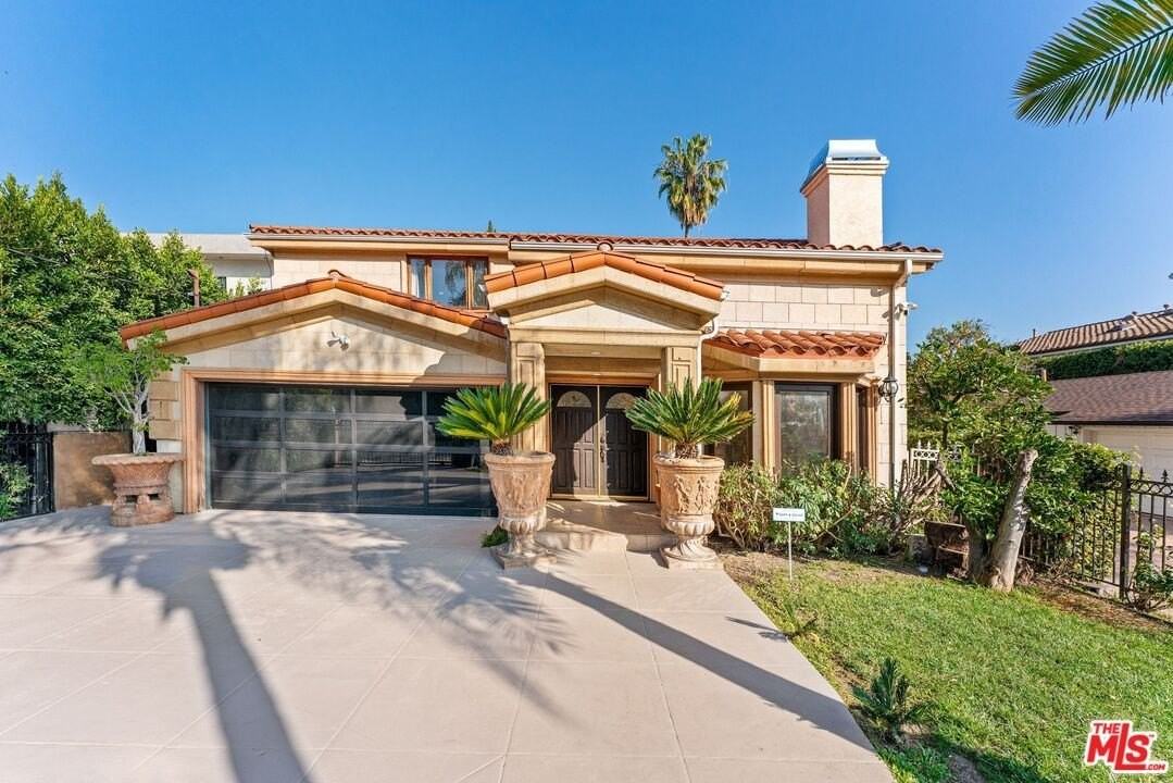 15123 Greenleaf St - Photo 2 of 49