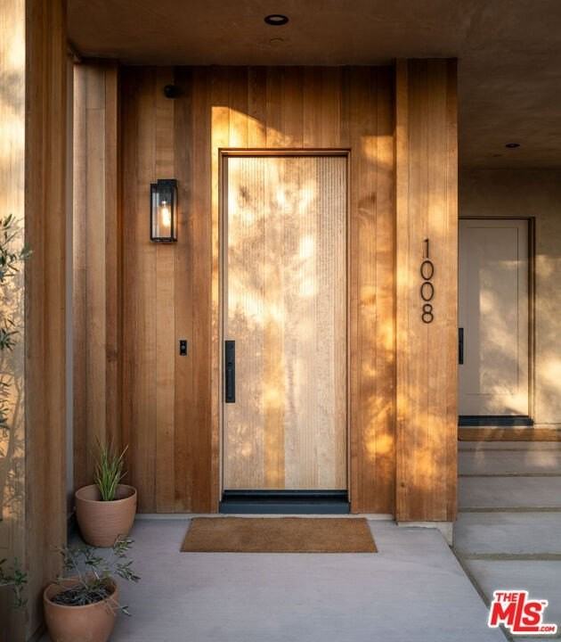 1008 Oakwood Ave - Photo 2 of 26