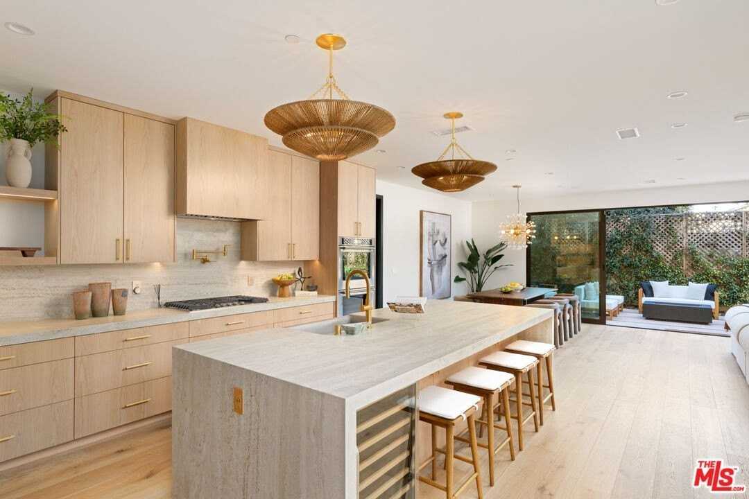 1008 Oakwood Ave - Photo 3 of 26