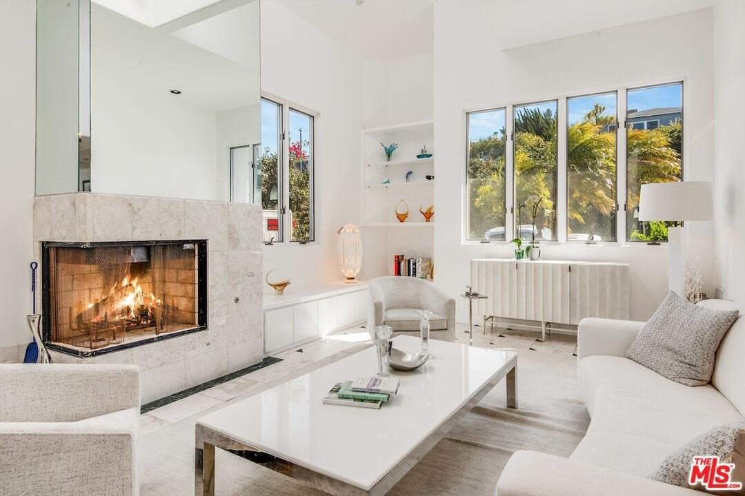 227 Fowling St - Photo 5 of 50