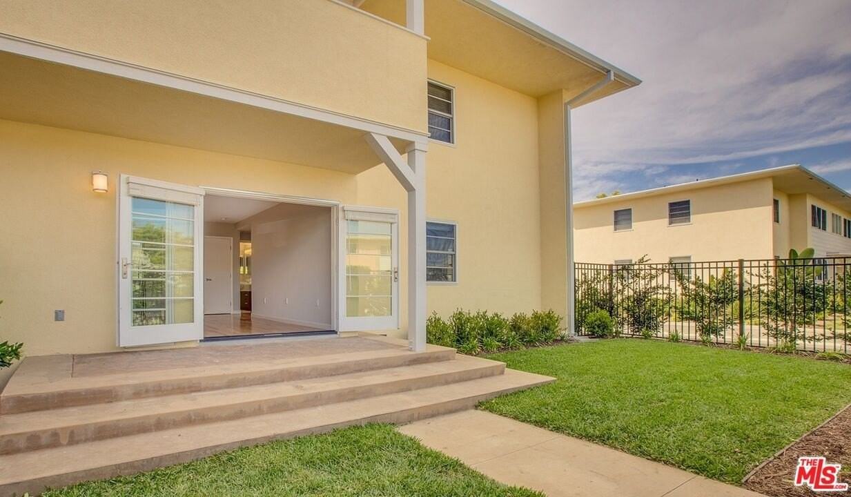 936 Lake St Apt 4 #4 - Photo 7 of 9