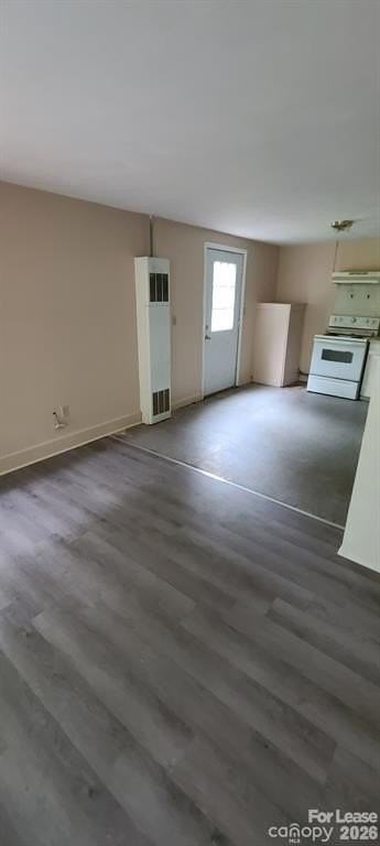 151 Crescent Dr - Photo 6 of 9