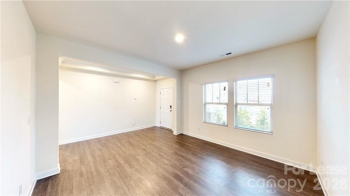 4500 Collingham Dr - Photo 3 of 37