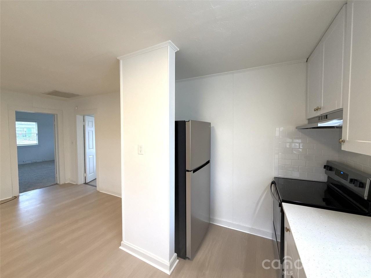 1903 Flint Ln - Photo 4 of 11