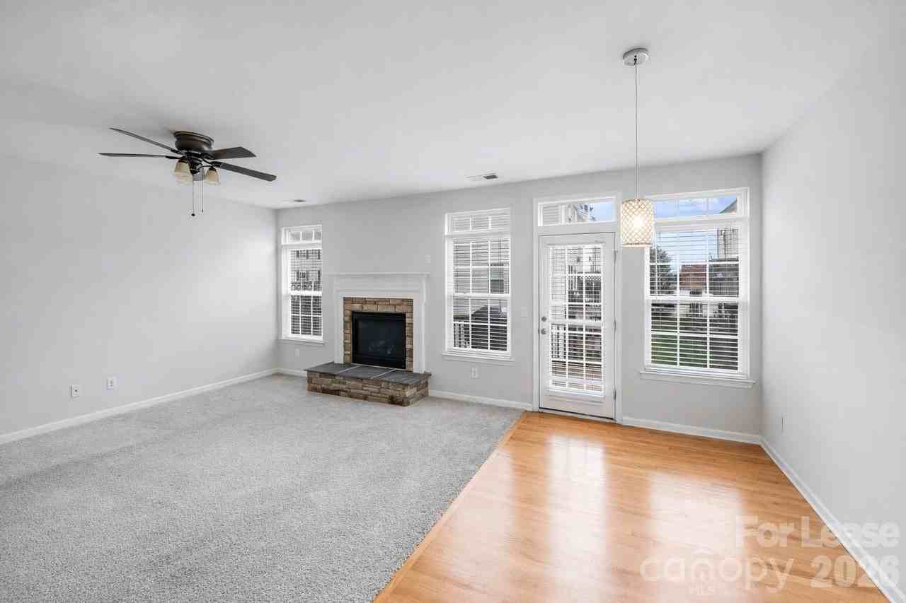 7707 Jackson Pond Dr - Photo 5 of 36