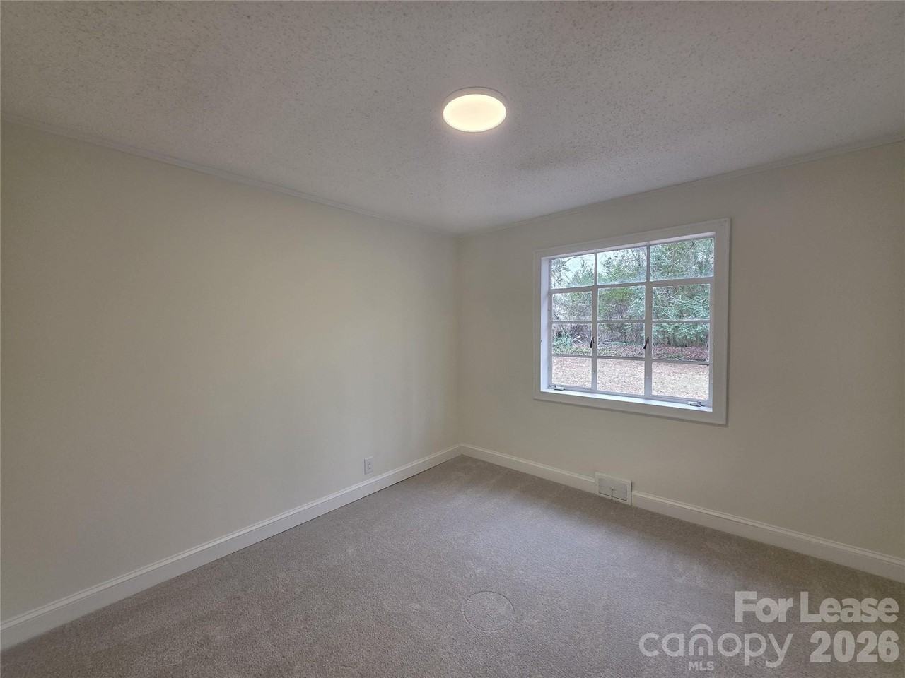 1407 Sherwood Dr - Photo 7 of 16