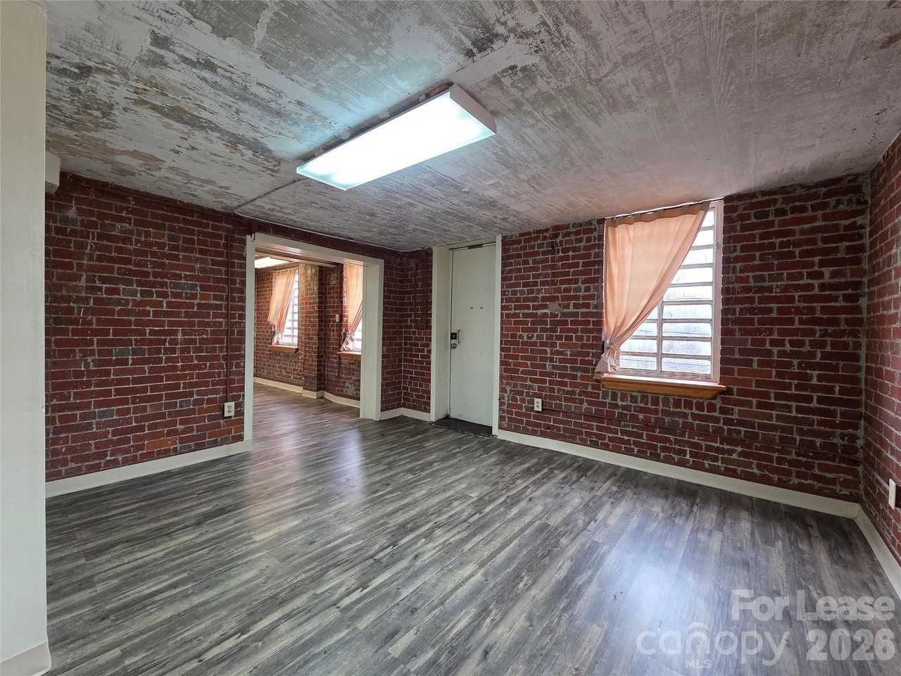 203 Liberty St W Ste 2w #2W - Photo 5 of 16