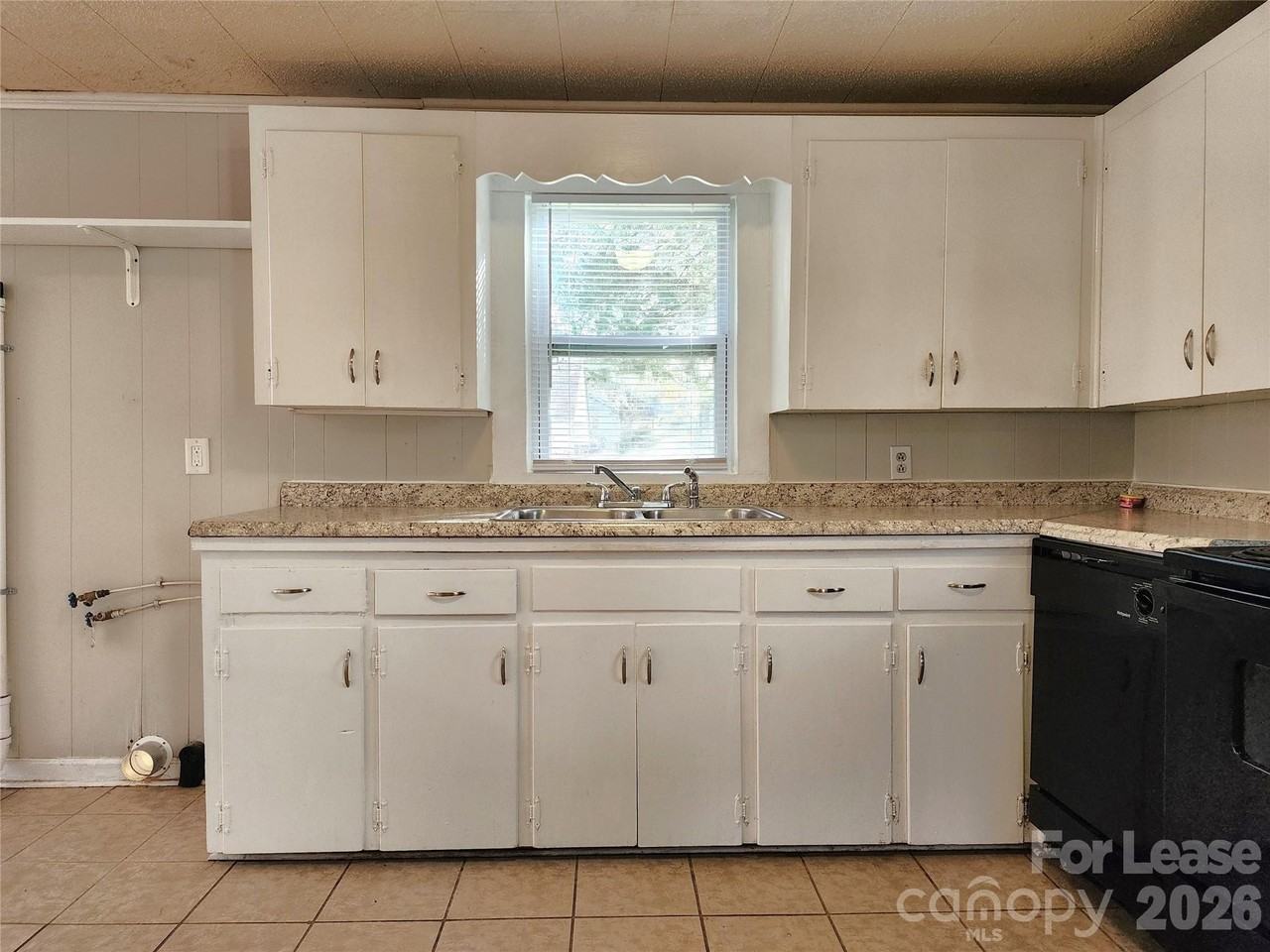 317 Westview St - Photo 7 of 26