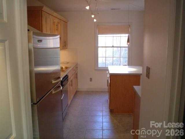 500 N Poplar St Unit C #C - Photo 2 of 8