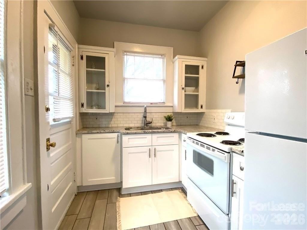 1817 Thomas Ave - Photo 6 of 15