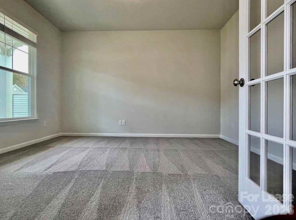 4182 Rosebrook Ct - Photo 4 of 37