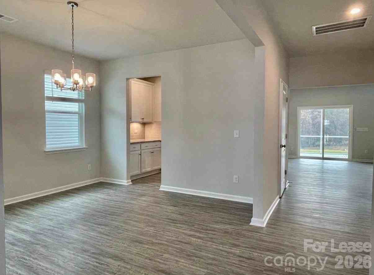 4182 Rosebrook Ct - Photo 6 of 37