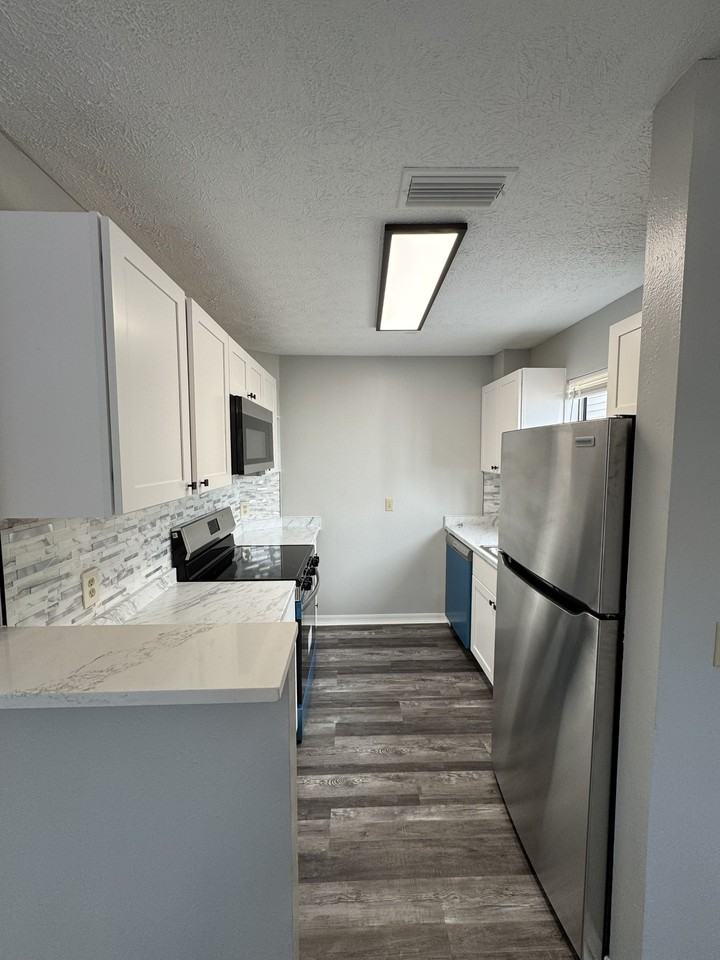 4225 Jason Road - Photo 3 of 20