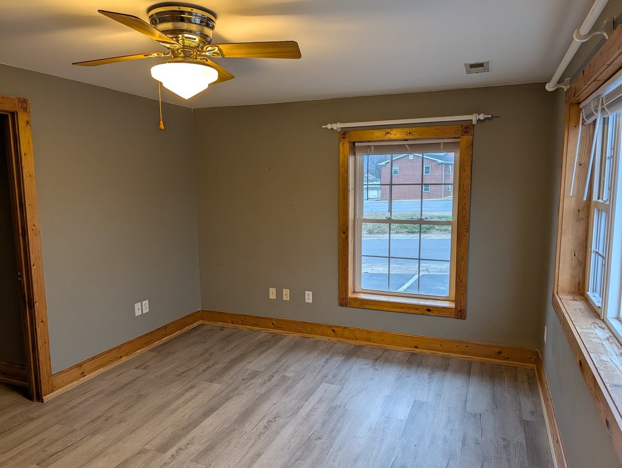 1411 West G Street - Photo 2 of 16