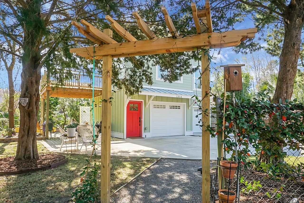 1354 Bluebird Dr - Photo 4 of 38