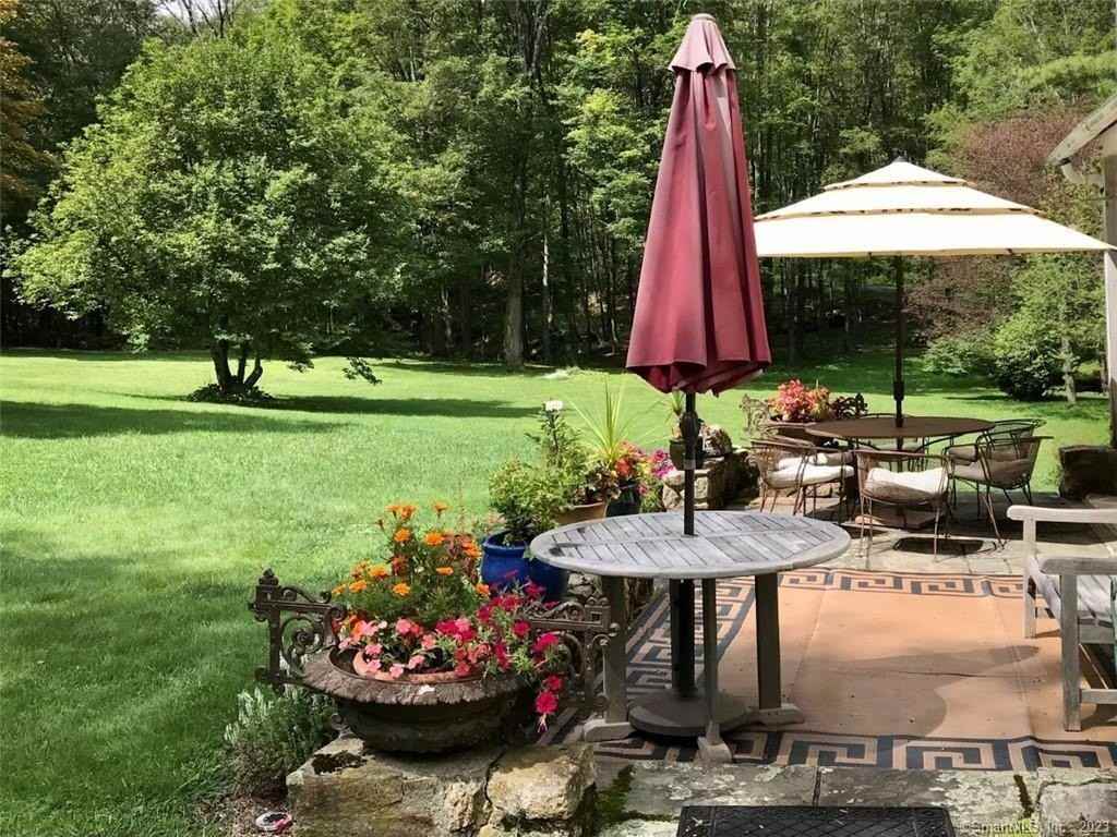 1 Hall Rd - Photo 7 of 15