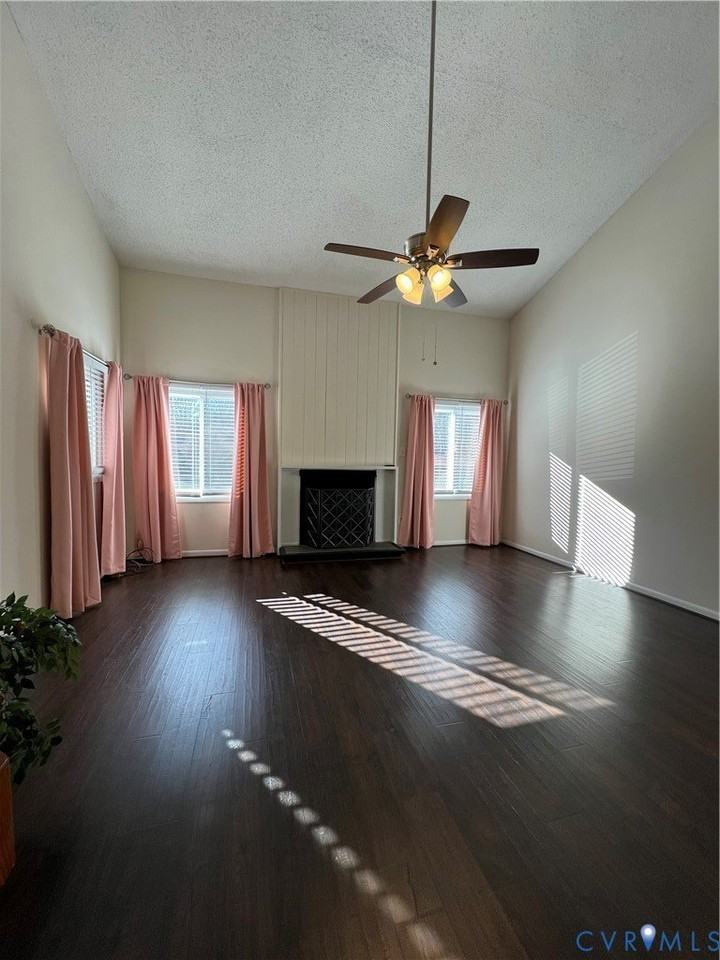 2005 Rocky Creek Ln - Photo 4 of 15