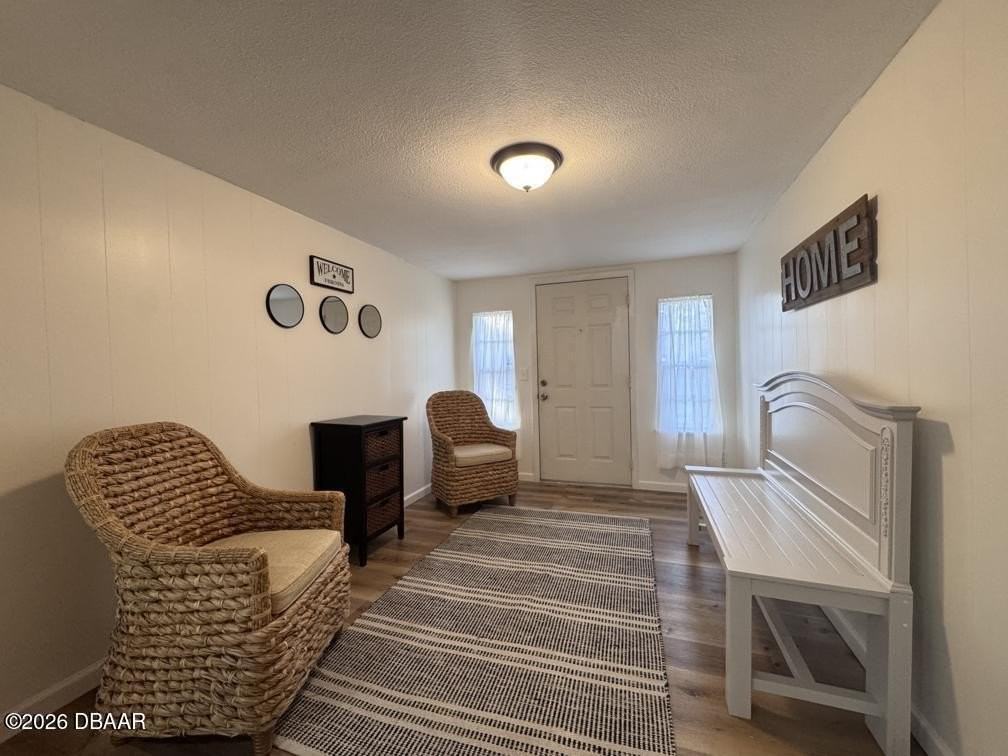 607 Herbert St - Photo 3 of 26