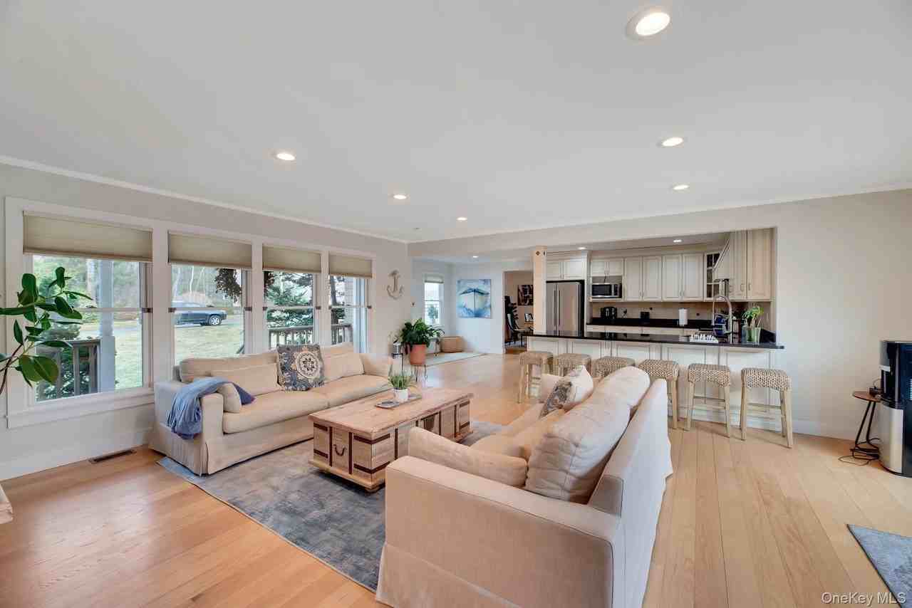 550 Krause Rd - Photo 3 of 33