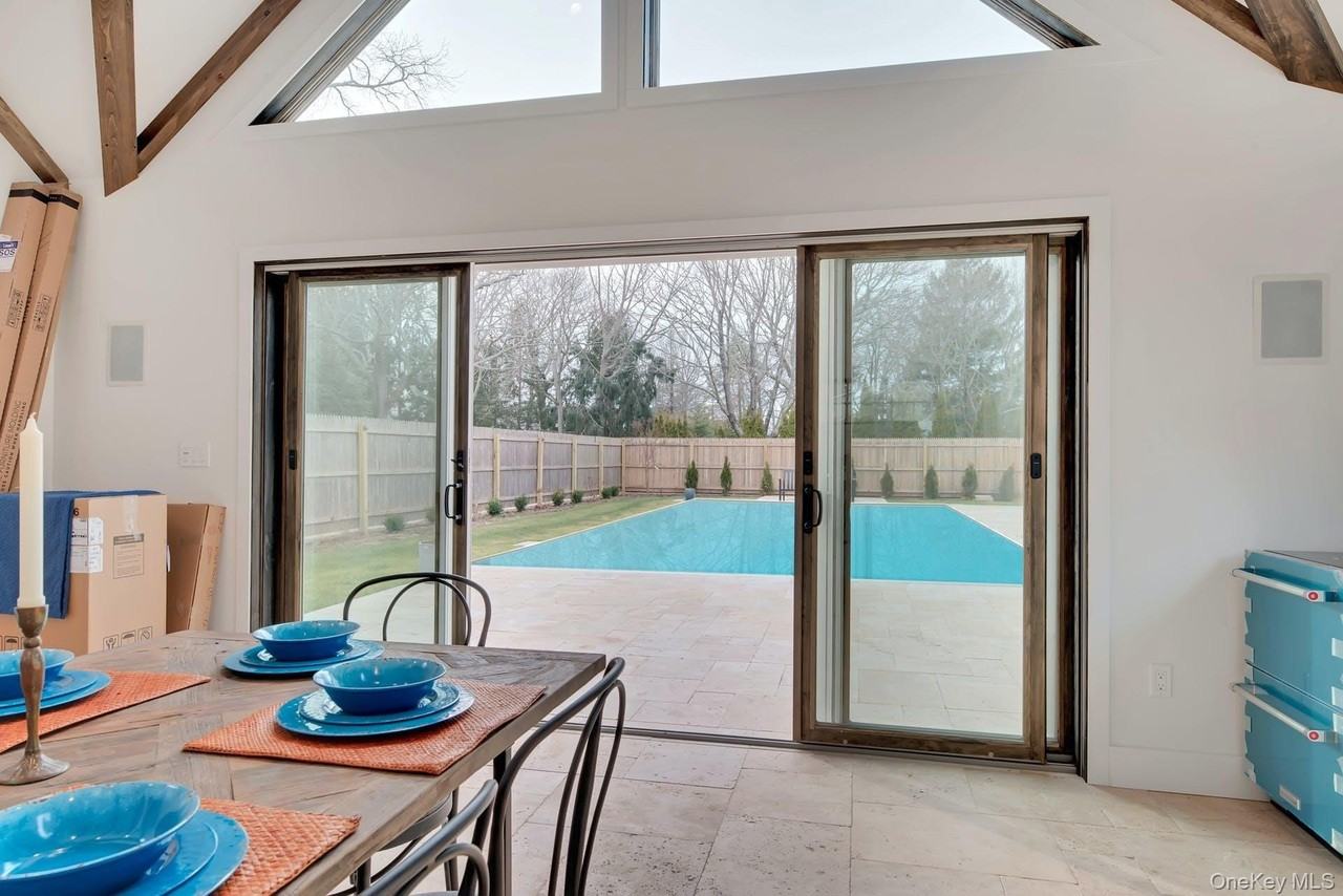 550 Krause Rd - Photo 5 of 33