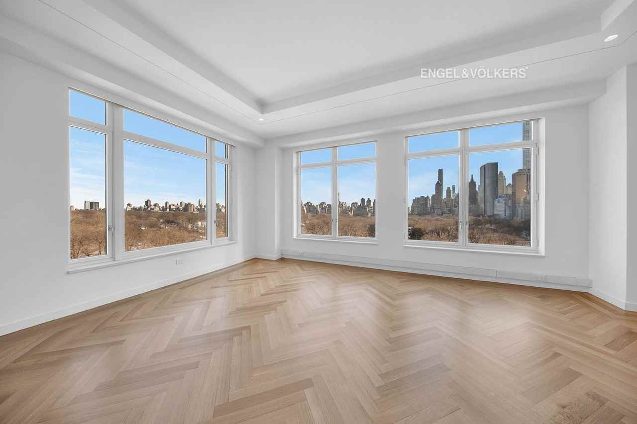 15 Central Park W - Photo 3 of 26