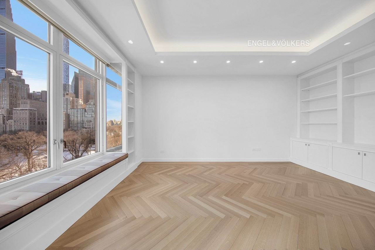 15 Central Park W - Photo 5 of 26