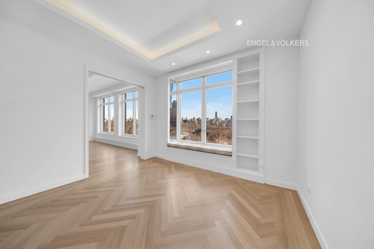 15 Central Park W - Photo 6 of 26