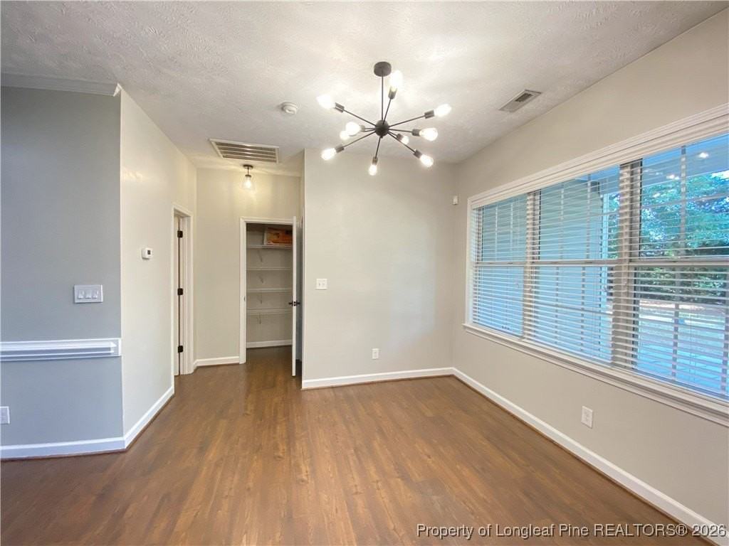 3812 Newgate St - Photo 4 of 25