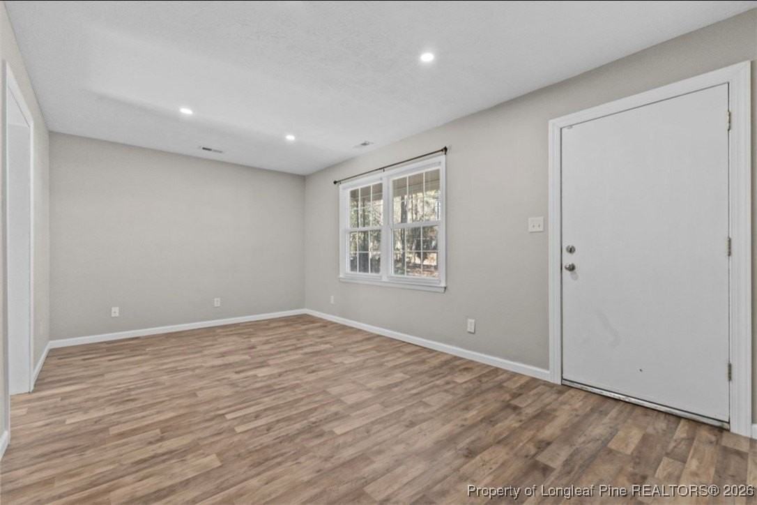 216 Treadway Ct - Photo 5 of 27