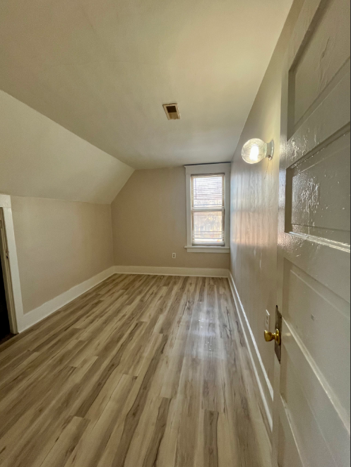 4727 N Hopkins St #A - Photo 6 of 9