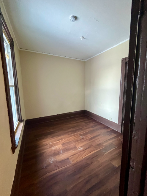 1347 N 32nd St #1 - Photo 3 of 12