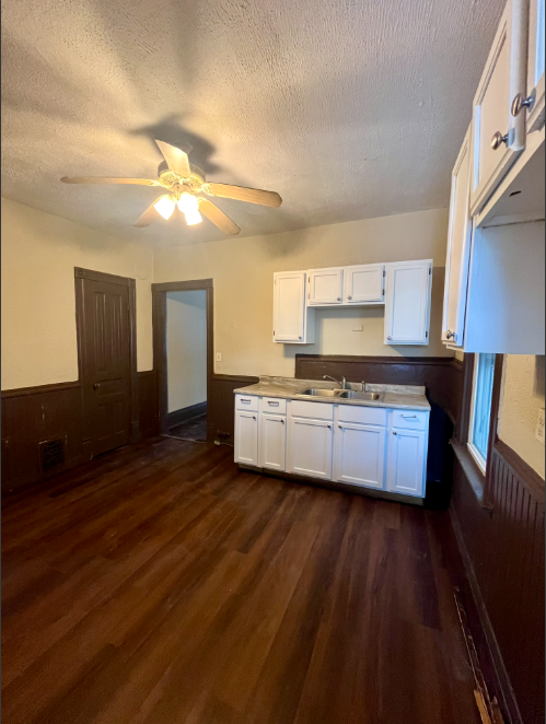 1347 N 32nd St #1 - Photo 4 of 12