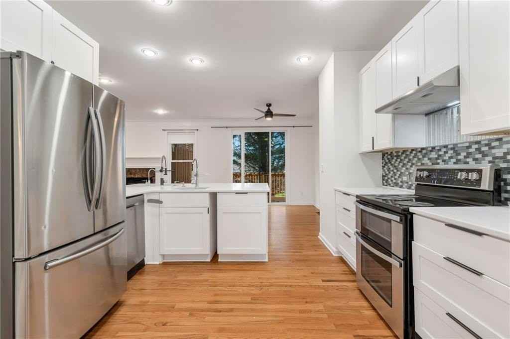 1649 Emory Place Dr Ne - Photo 3 of 15