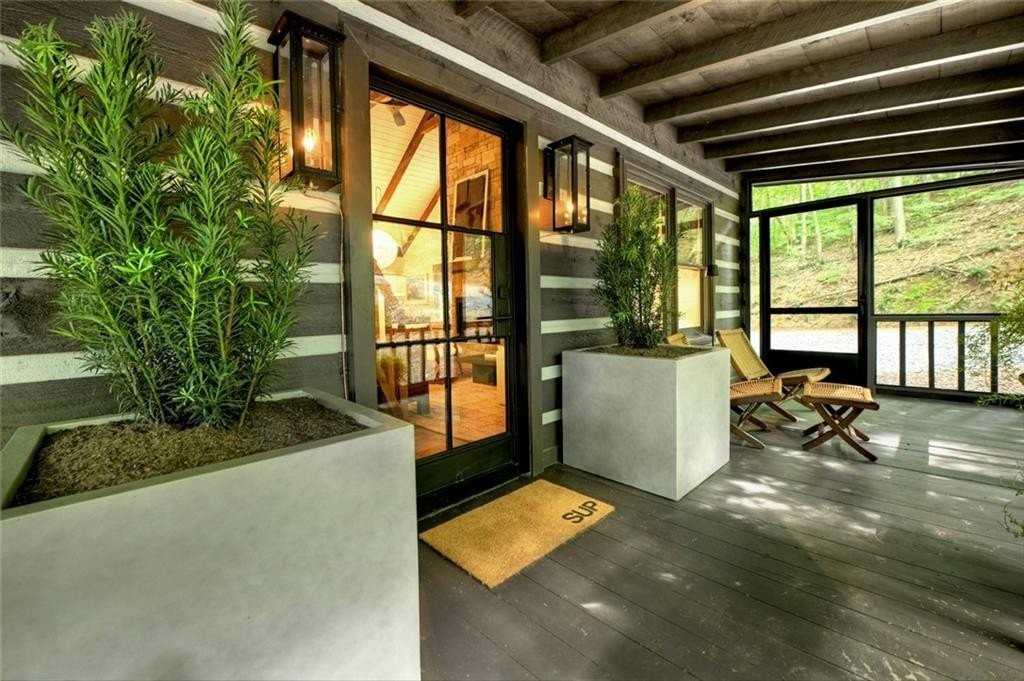 545 Chestnut Rdg - Photo 4 of 34