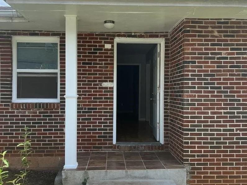 305 W Oak St #A - Photo 2 of 18