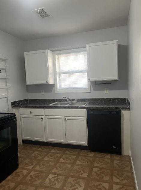 305 W Oak St #A - Photo 7 of 18