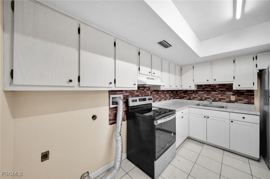 4824 Lucaya Dr Apt 1 #1 - Photo 3 of 17