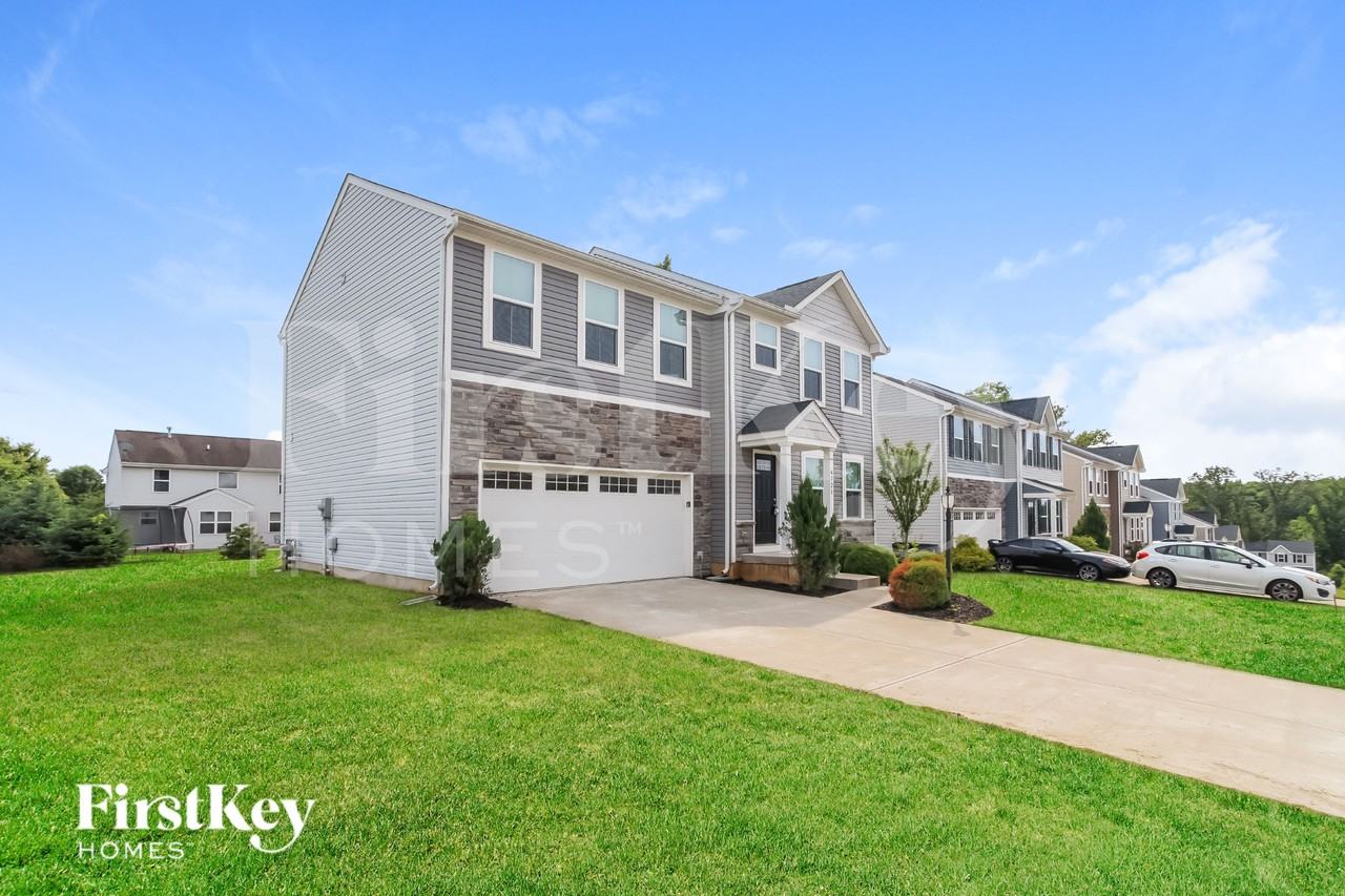 4721 Megan Danielle Dr - Photo 2 of 18