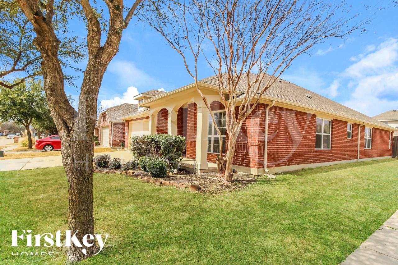 2865 Evening Mist Dr - Photo 2 of 18