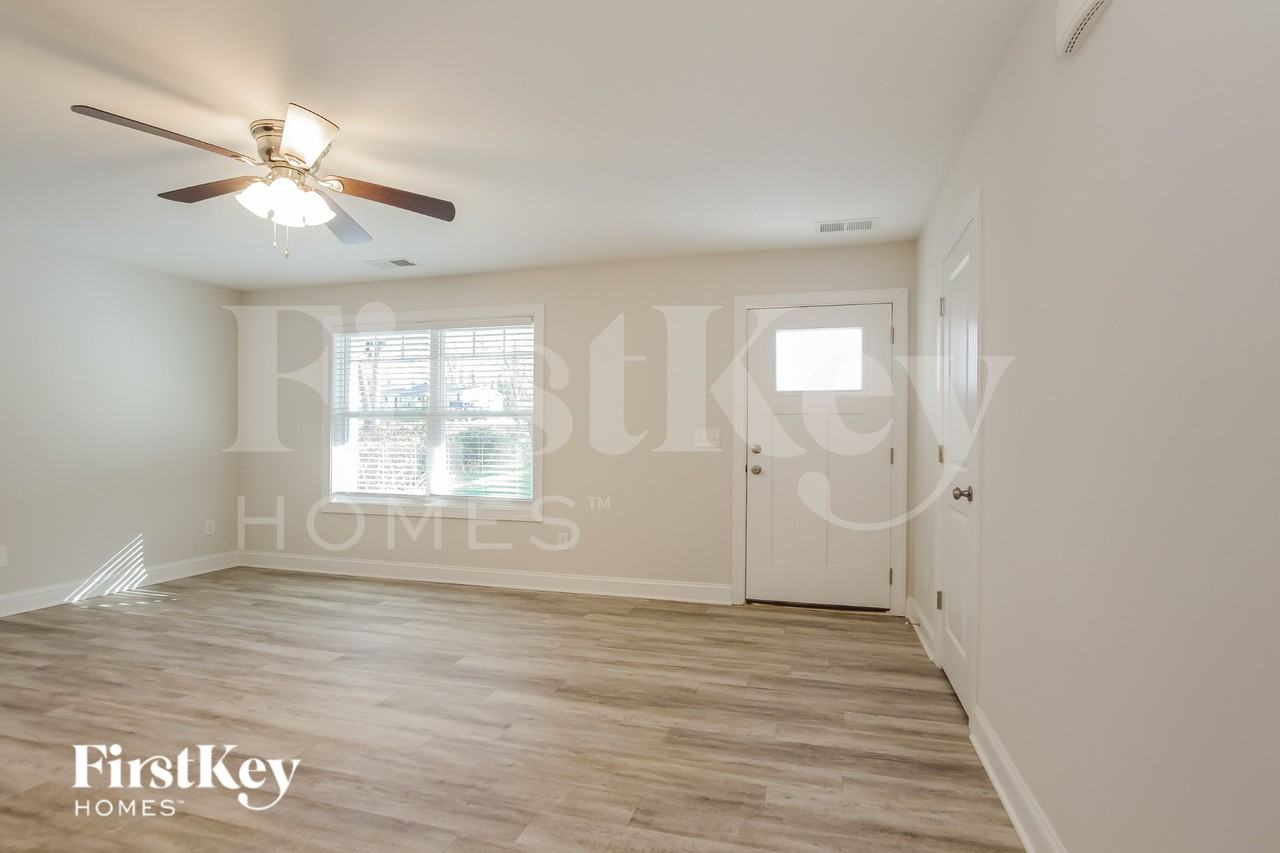 6631 Rockwell Blvd W - Photo 2 of 18