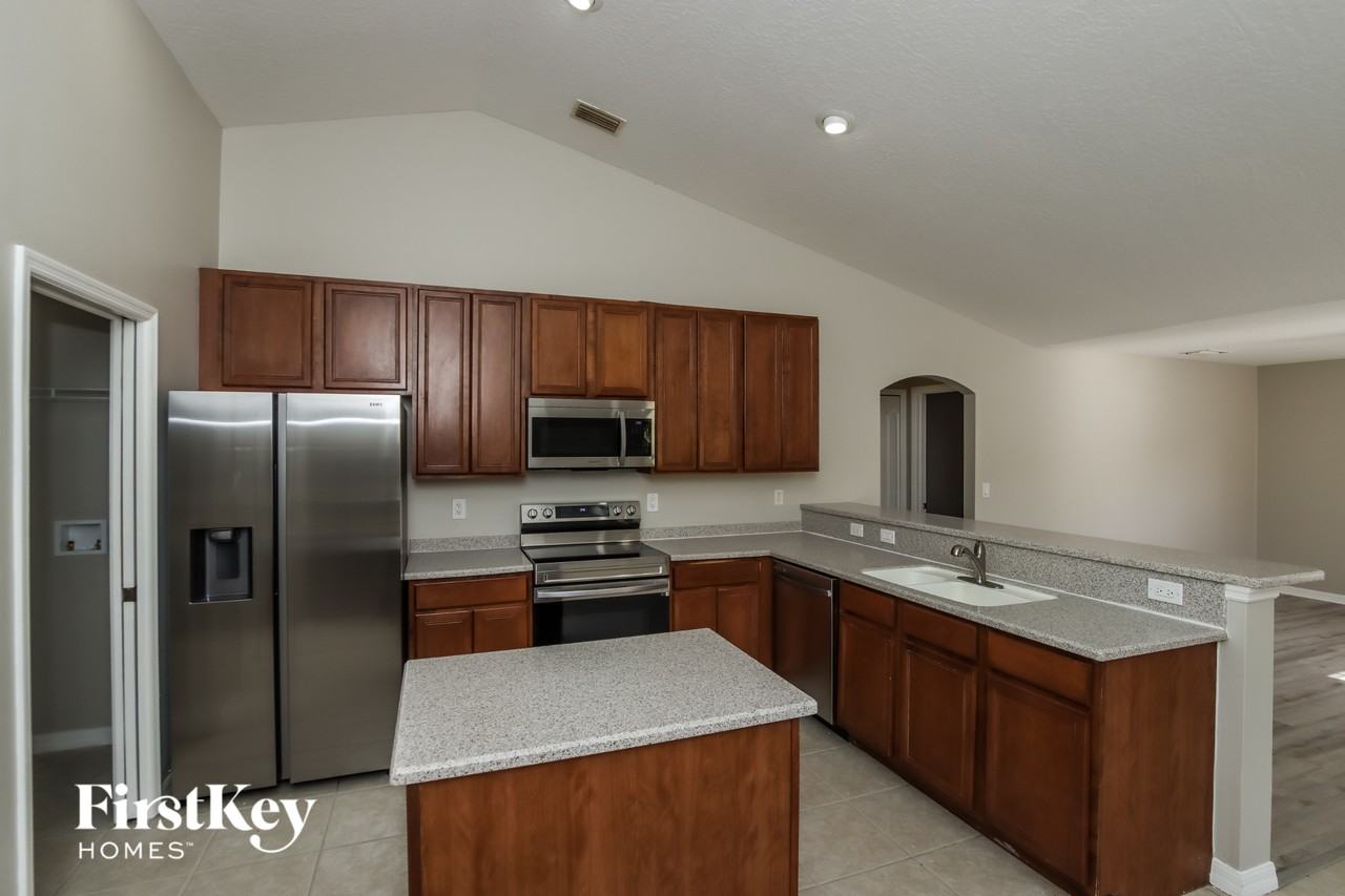 606 Reading St Se - Photo 6 of 15